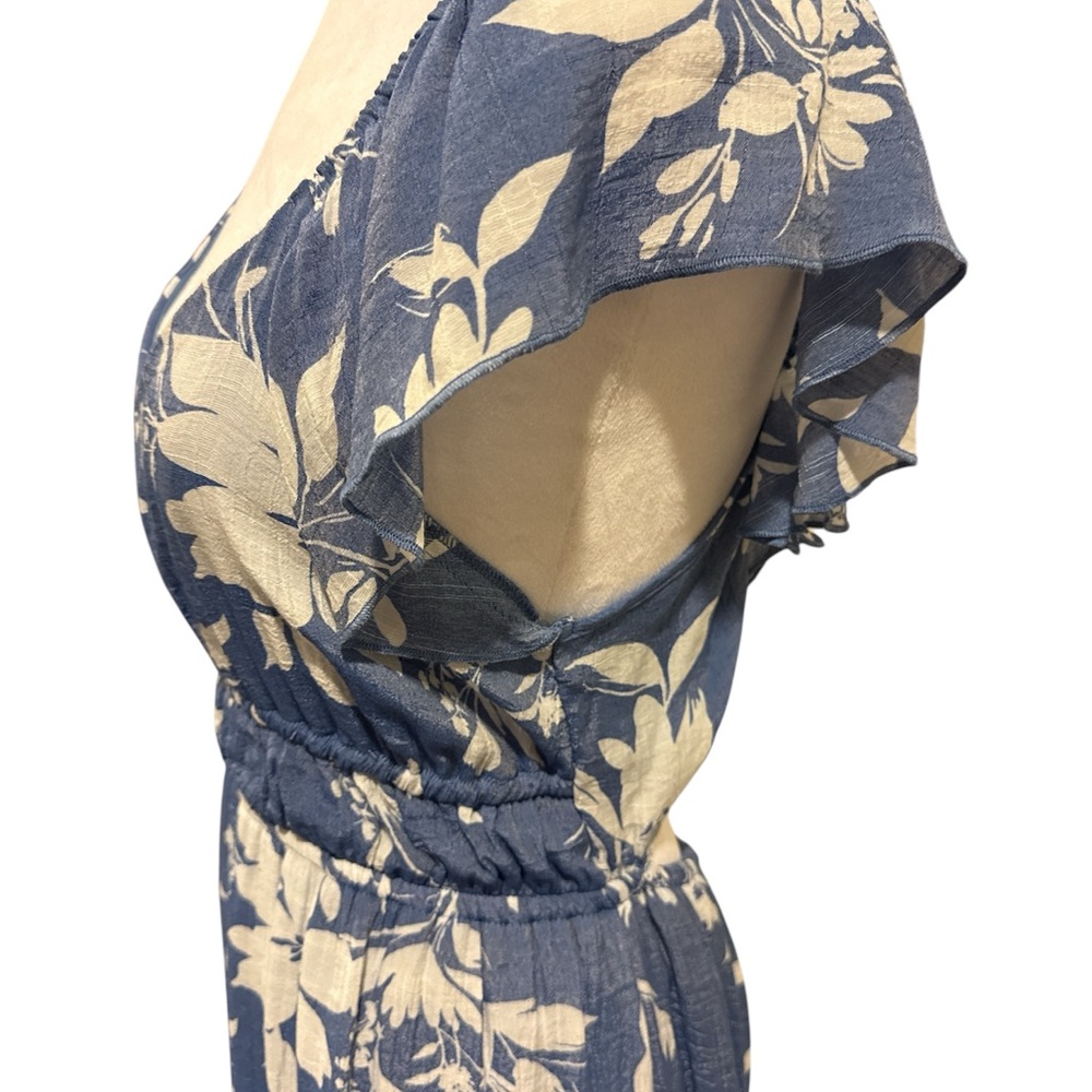 Floral Blue smoked back Maxi Dress with flutter sleeves - Picture 5 of 6